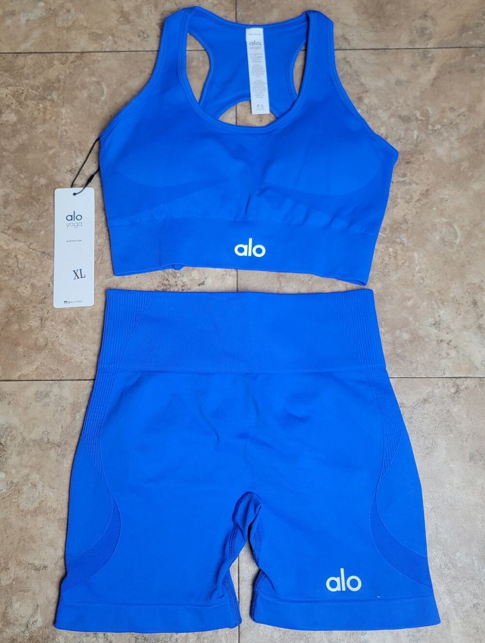 ALO Yoga Sz XL Racerback Sport Bra Biker Shorts Blue Athletic Activewear Gym Set